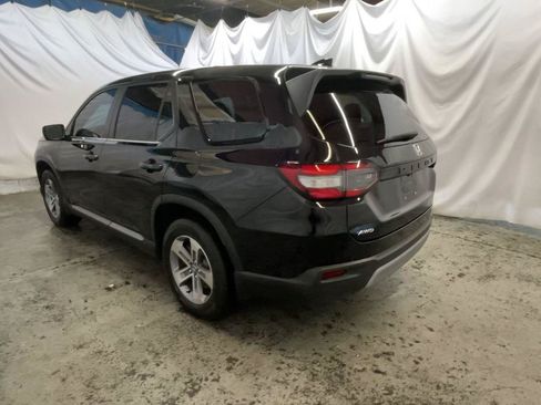 Used 2025 Honda Pilot EX-L image 9