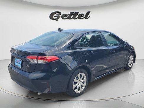 Used 2024 Toyota Corolla LE FWD image 5