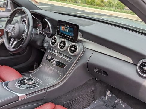 Certified 2019 Mercedes-Benz C 300 4MATIC Sedan image 34