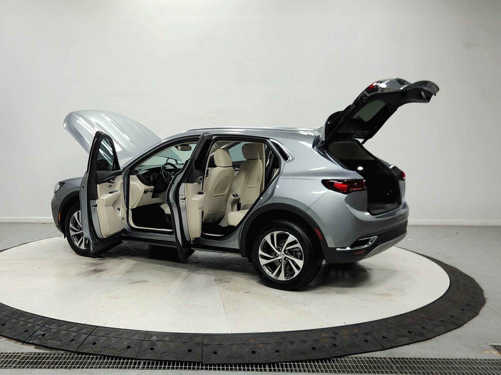 Used 2023 Buick Envision Essence w/ Technology Package I FWD image 14