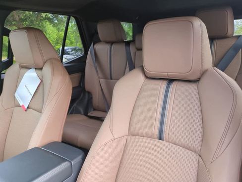 New 2026 Toyota 4Runner Limited AWD/4WD image 8
