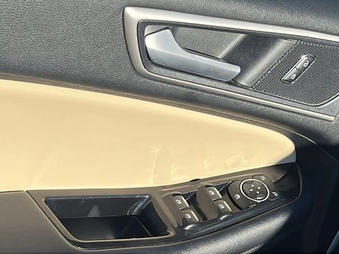 Used 2020 Ford Edge SEL w/ Convenience Package image 22