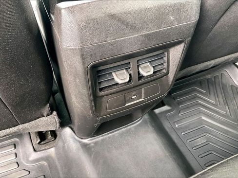 Used 2023 Chevrolet Colorado LT w/ LT Convenience Package AWD/4WD image 26