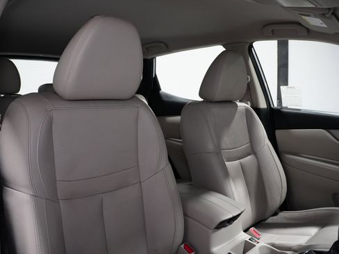 Used 2020 Nissan Rogue Sport SL image 14