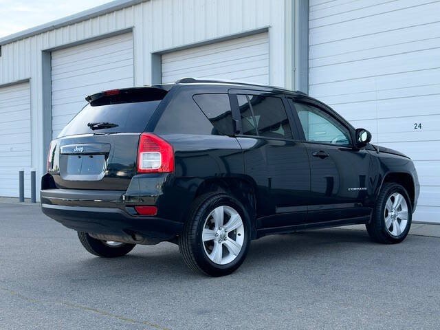 Used 2013 Jeep Compass Sport AWD/4WD image 5