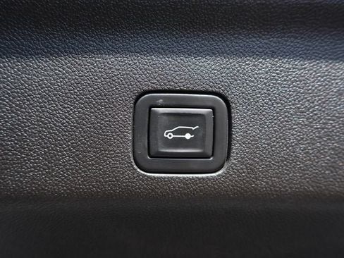 Used 2021 Chevrolet Tahoe High Country AWD/4WD image 9