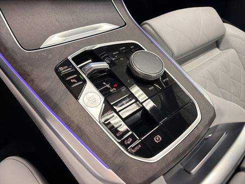 Certified 2024 BMW X5 xDrive40i w/ Premium Package image 18