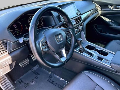 Used 2019 Honda Accord Sport image 17