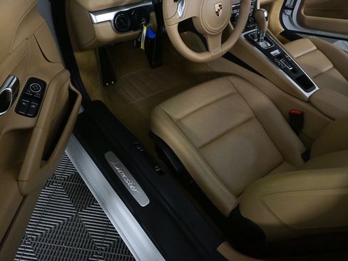 Used 2013 Porsche Boxster RWD image 6