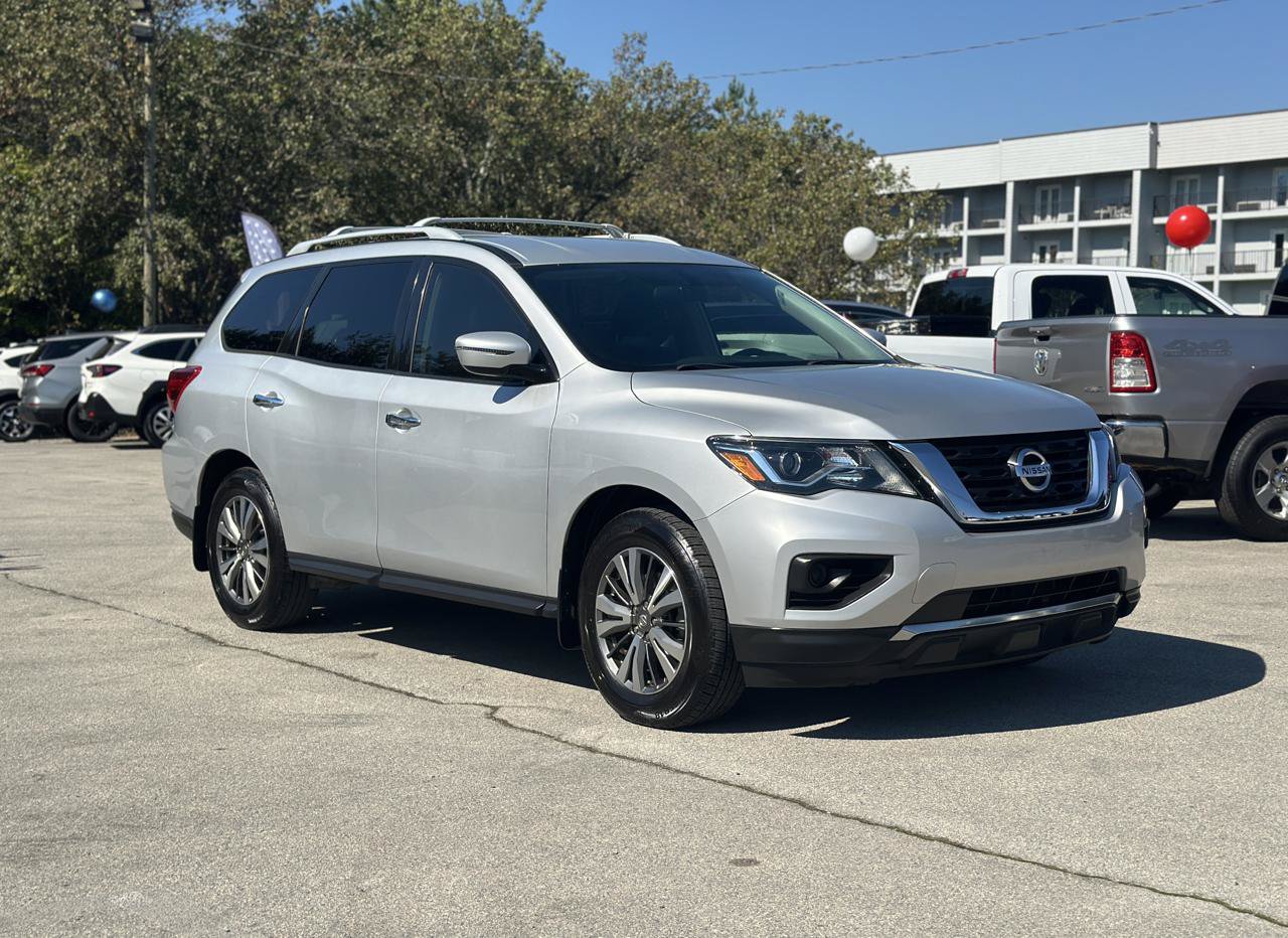 Used 2019 Nissan Pathfinder S FWD image 3