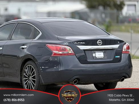 Used 2013 Nissan Altima 2.5 S FWD image 16