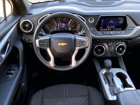 Used 2022 Chevrolet Blazer LT image 6