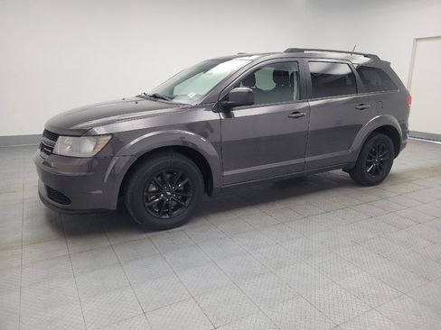 Used 2020 Dodge Journey SE w/ SE Popular Equipment Group FWD image 2