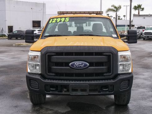 Used 2012 Ford F250 XL w/ Camper Pkg RWD image 2