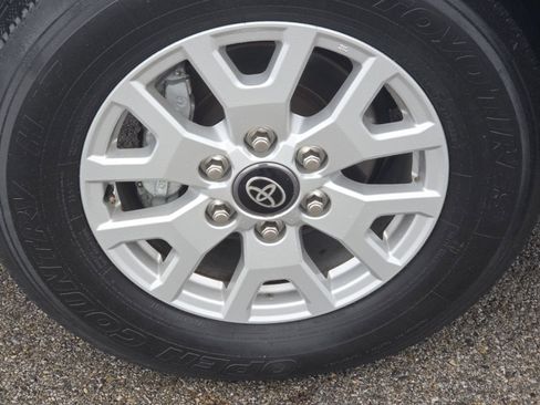 Used 2024 Toyota Tacoma SR5 image 10