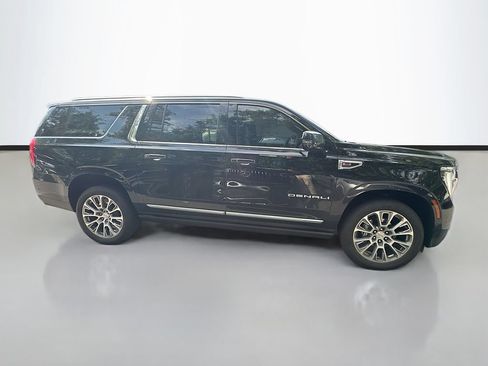 Used 2025 GMC Yukon XL Denali w/ Sun & Power Step Package RWD image 4