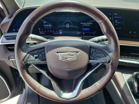 Certified 2022 Cadillac Escalade Premium Luxury Platinum AWD/4WD image 33