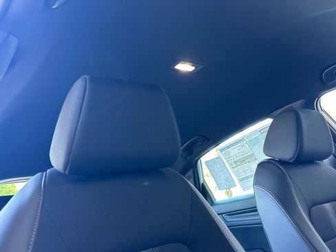 New 2025 Honda Civic Sport image 18