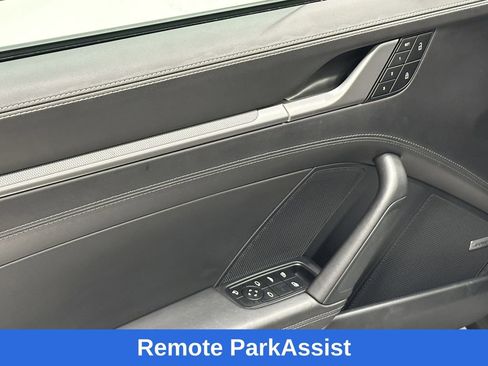 Used 2022 Porsche 911 Carrera image 11