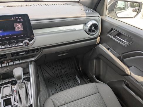 Used 2024 Chevrolet Colorado LT w/ LT Convenience Package II RWD image 15