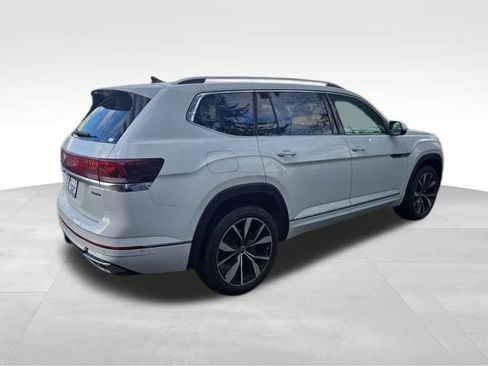 Certified 2024 Volkswagen Atlas SEL Premium R-Line image 7