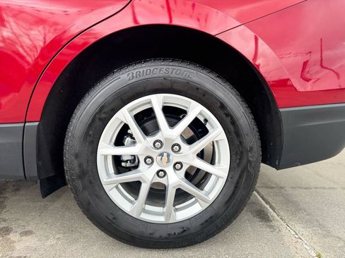Used 2023 Chevrolet Equinox LT image 25