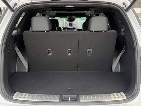 Used 2025 Hyundai Palisade Calligraphy image 5