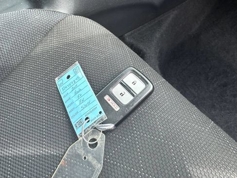 Used 2015 Honda Fit EX image 37