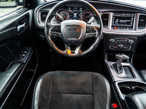 Used 2019 Dodge Charger Scat Pack w/ Dynamics Package RWD image 25