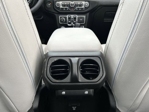 Used 2023 Jeep Wrangler Altitude image 22