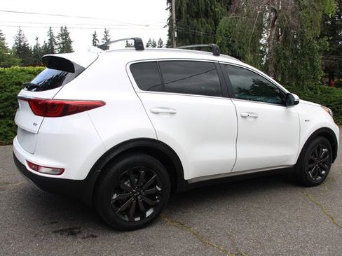 Used 2019 Kia Sportage EX w/ EX Sport Appearance Package AWD/4WD image 3