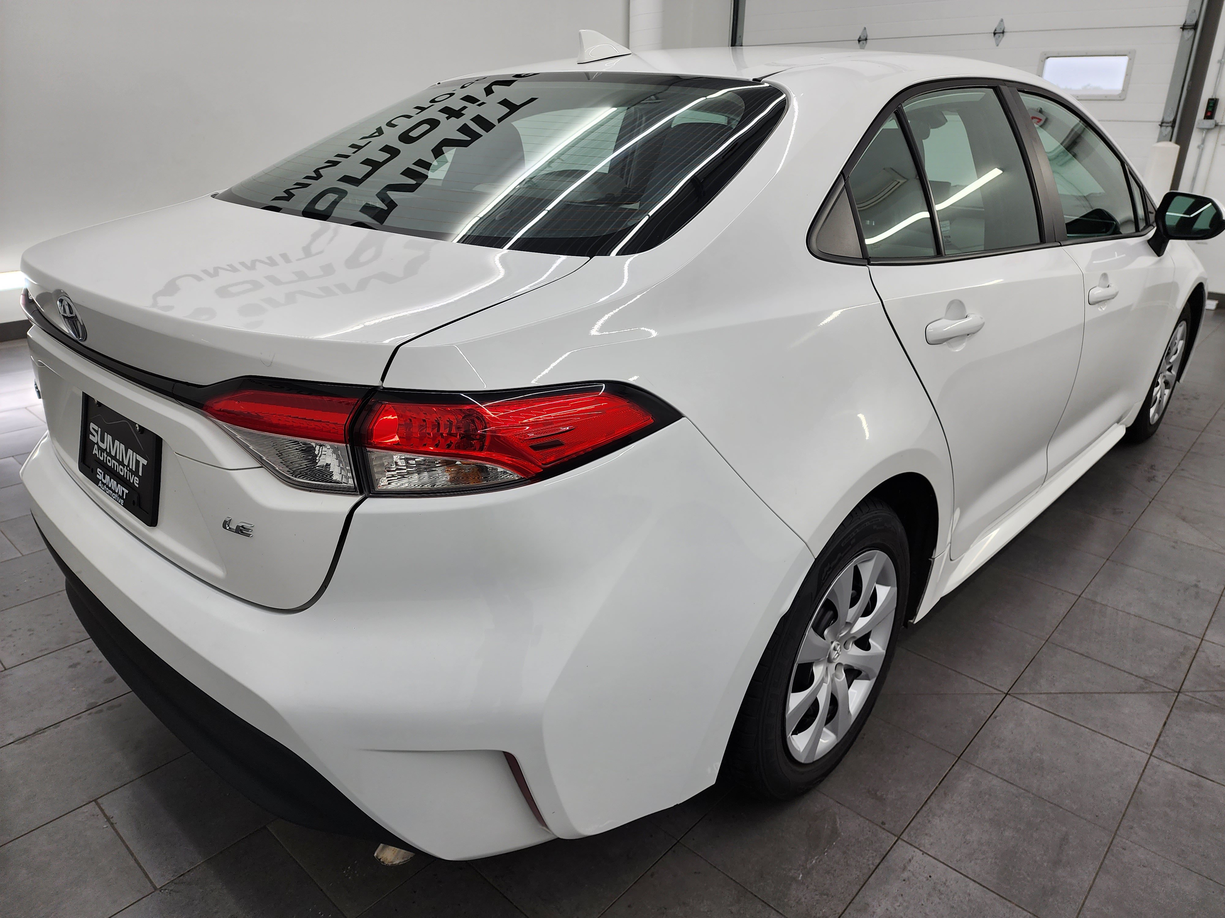 Used 2024 Toyota Corolla LE FWD image 58