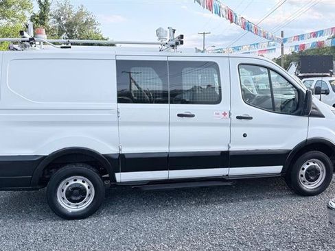 Used 2016 Ford Transit 250 130 Low Roof RWD image 8