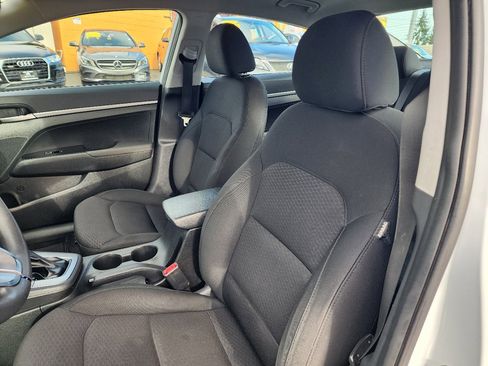 Used 2019 Hyundai Elantra SE w/ Cargo Package image 11