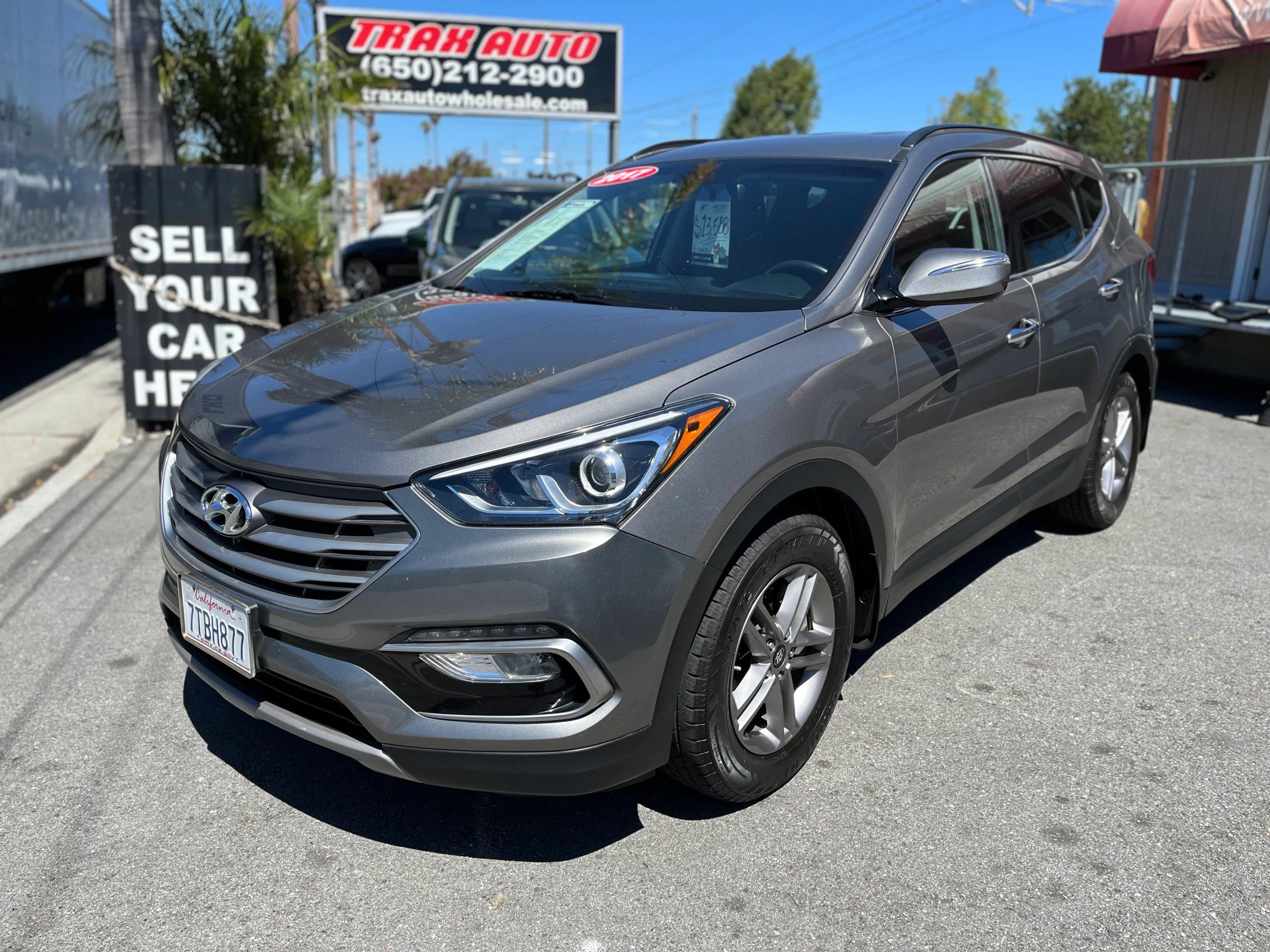 Used 2017 Hyundai Santa Fe Sport FWD image 4