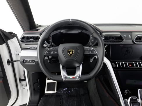 Used 2024 Lamborghini Urus S AWD/4WD image 20