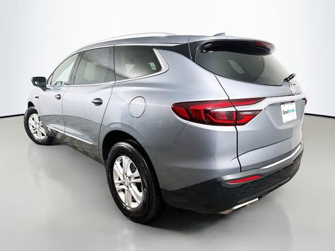 Used 2019 Buick Enclave Essence image 3
