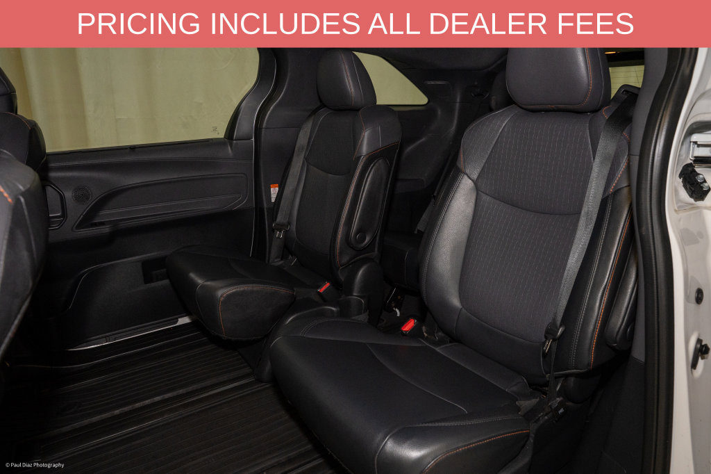 Used 2022 Toyota Sienna XSE w/ XSE Plus Package AWD/4WD image 9