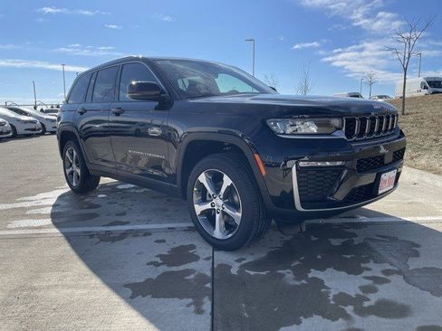 New 2026 Jeep Grand Cherokee Limited image 8