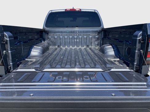 New 2025 Nissan Frontier SV image 8