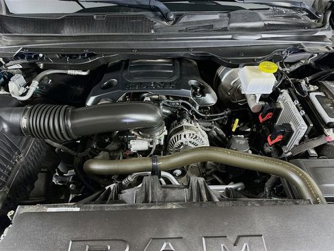 Certified 2022 RAM 1500 Laramie image 40
