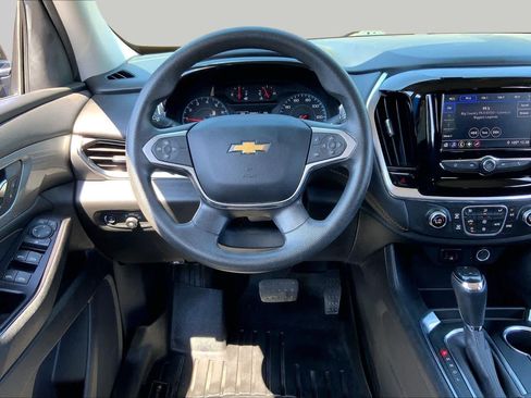 Used 2020 Chevrolet Traverse LS FWD image 6