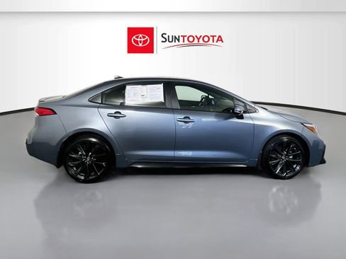Used 2026 Toyota Corolla SE FWD image 2