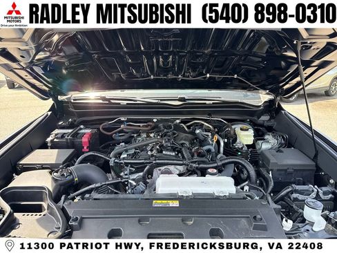 Used 2024 Toyota Tacoma SR image 13