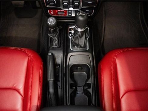 Used 2024 Jeep Wrangler Unlimited Rubicon 392 image 7