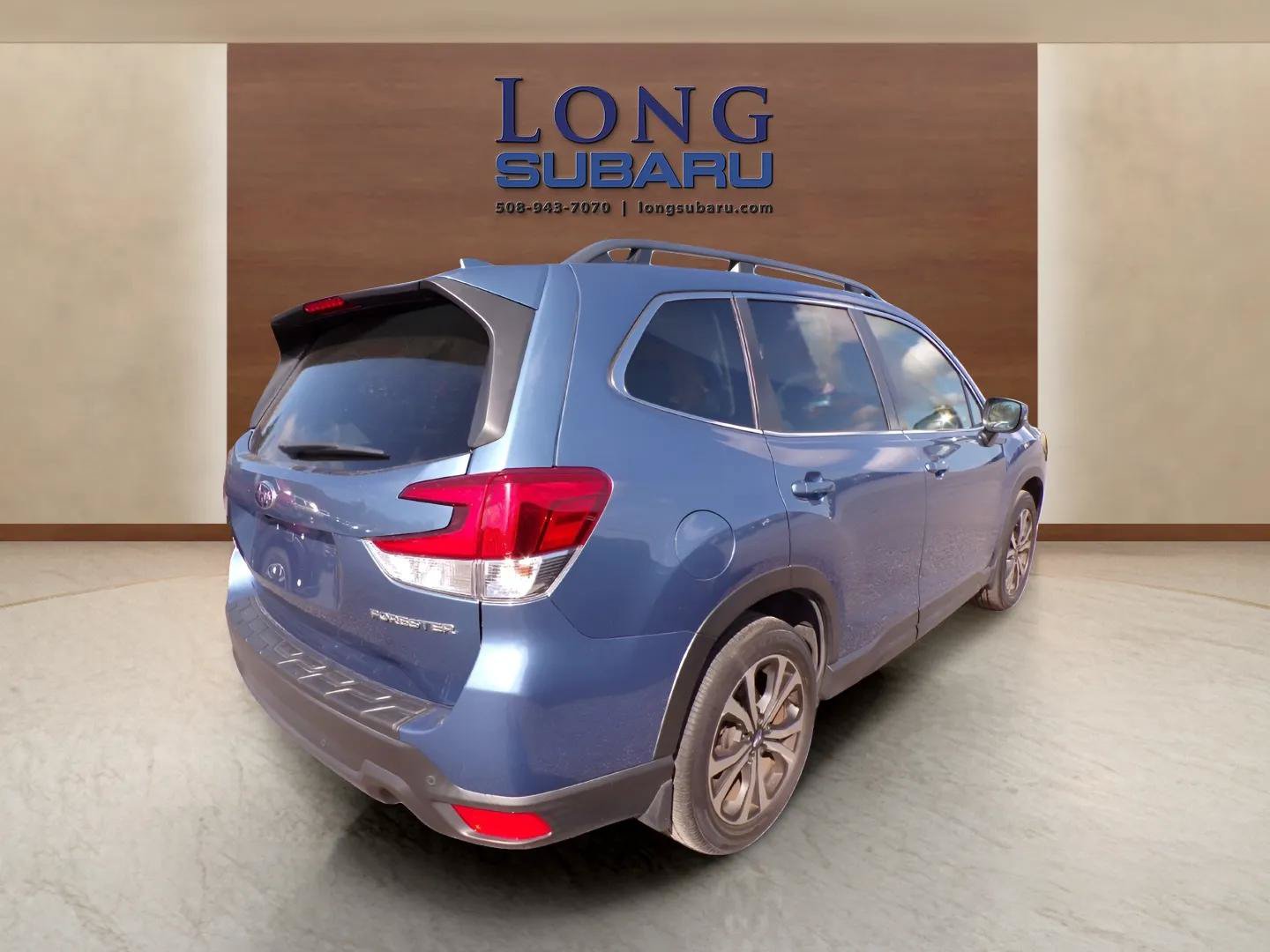 Used 2022 Subaru Forester Limited AWD/4WD image 5