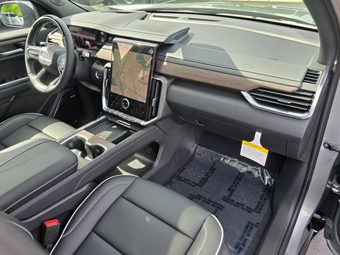 New 2026 GMC Acadia Denali w/ Super Cruise Package AWD/4WD image 30