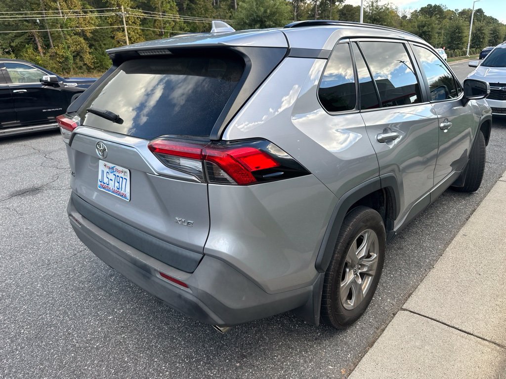 Used 2024 Toyota RAV4 XLE w/ Convenience Package FWD image 11