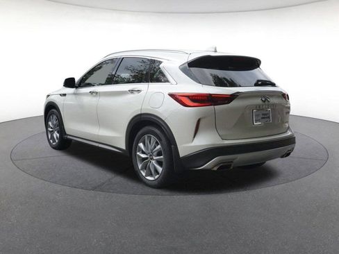 Used 2022 INFINITI QX50 Essential image 4