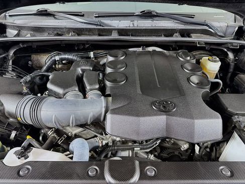 Used 2022 Toyota 4Runner SR5 image 32